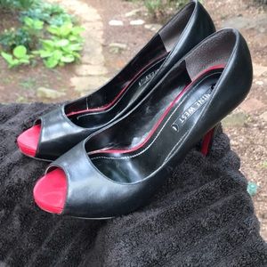 Nine West black leather heels